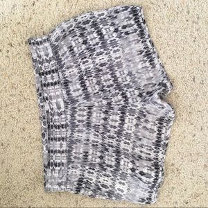 Joie grey white silk shorts with pockets size S